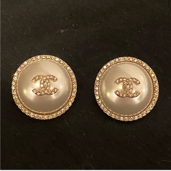 Chanel charm (2) - Picture 14 of 14